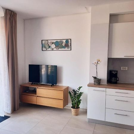 Apartman Madonnina Cres Exterior photo